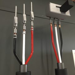 Kunststof model connector